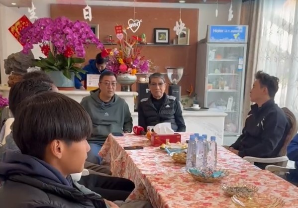  徐根寶寄語申花球員：世界杯出線才是硬道理，要為國家隊爭取榮譽