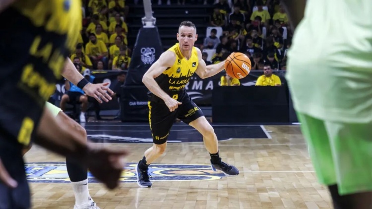  NBA初代老六，42歲進(jìn)入生涯巔峰？！