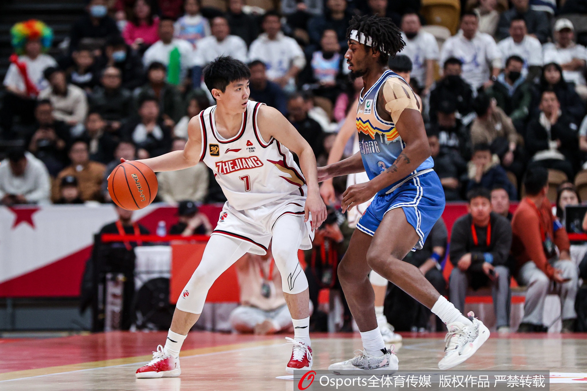  未來(lái)可期！17歲小將李悅洲5中2拿5分1板1斷 單斷外援&壓哨三分
