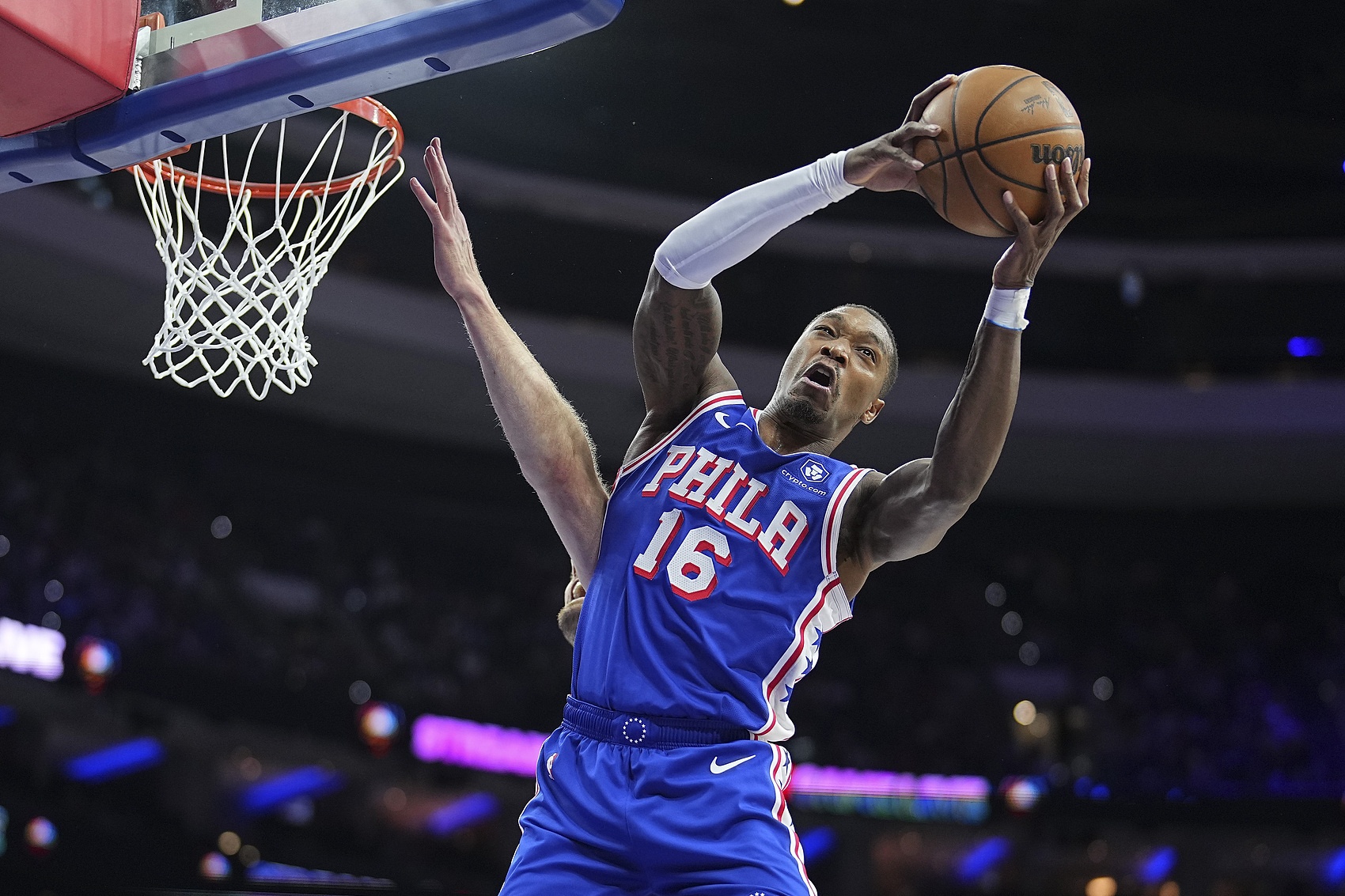  歡迎回到NBA！朗尼-沃克貢獻25分11籃板5助攻 獲得生涯首次兩雙